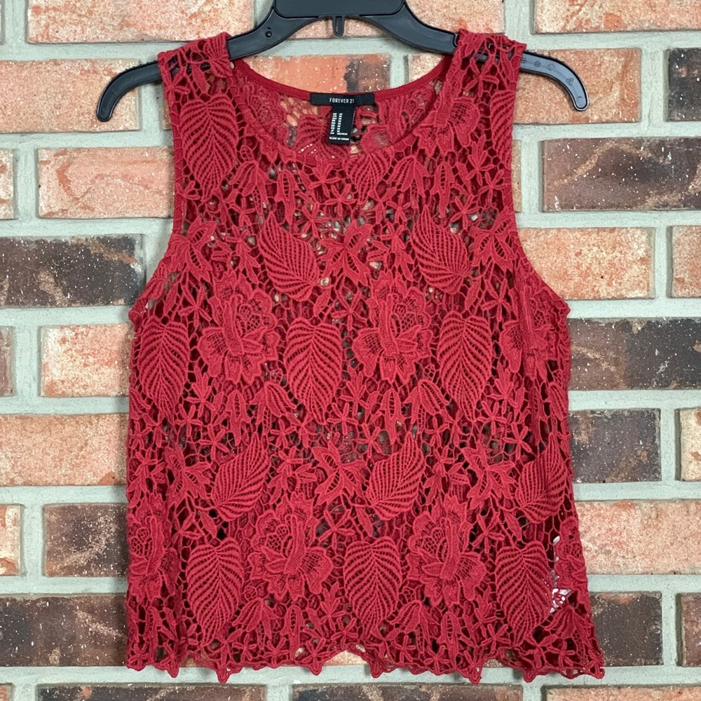 Forever 21 Lace Sleeveless Top